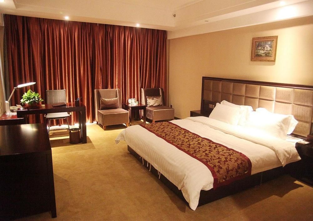Weishi International Hotel Qing Zhou Exterior foto